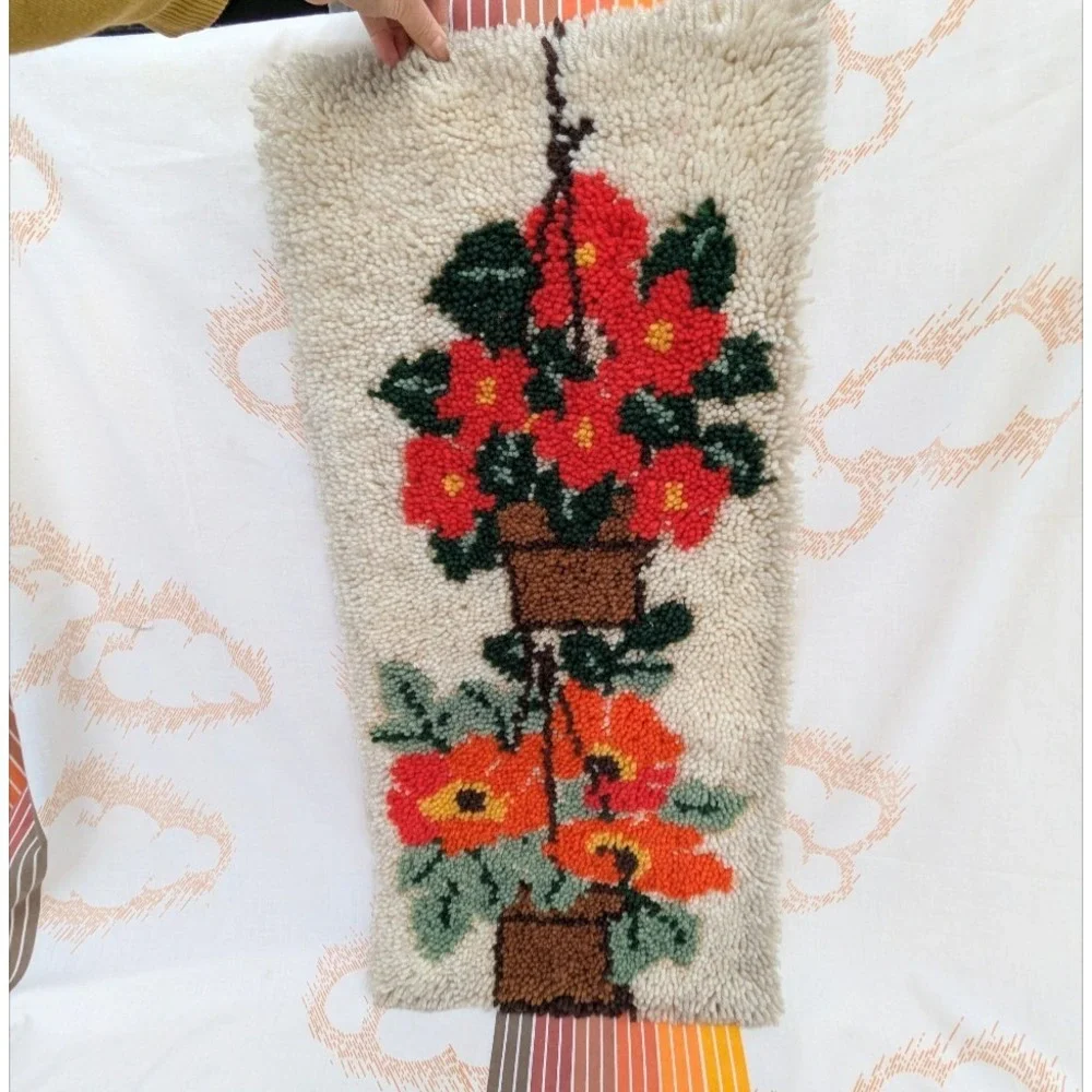 Vtg 60s Hanging Flower Plants Boho Latch Hook Wall Rug Tapestry  33